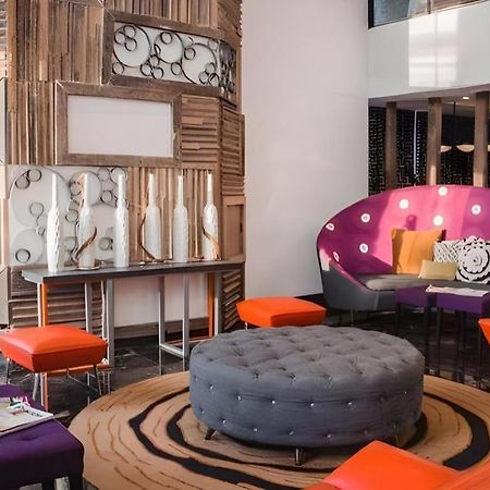 Hive Hotel Quezon City Buitenkant foto