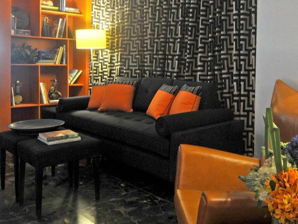 Hive Hotel Quezon City Buitenkant foto