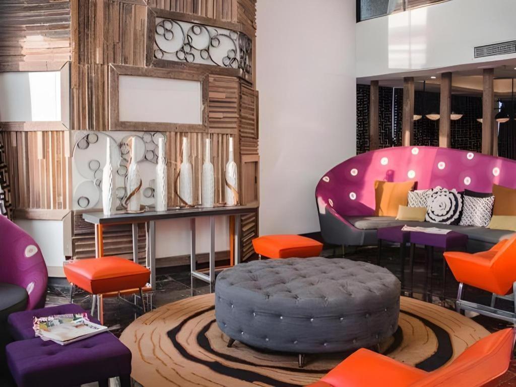 Hive Hotel Quezon City Buitenkant foto