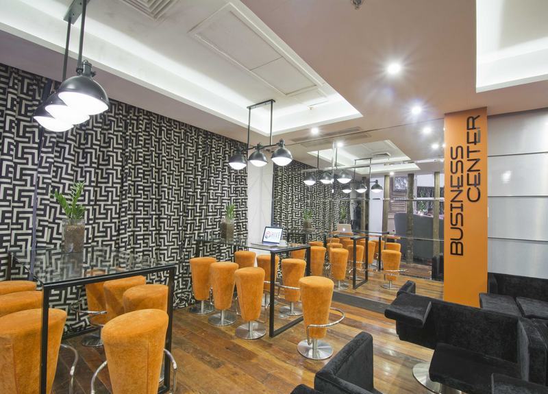 Hive Hotel Quezon City Buitenkant foto